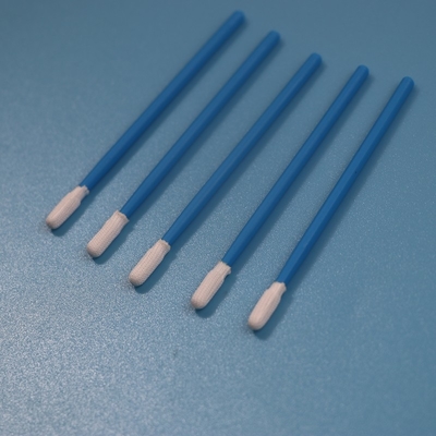 TX743 het blauwe Cleanroom van de Handvatprecisie Schoonmakende vrije Pluksel van de Polyesterzwabber -