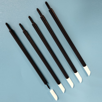 T-11 pluksel - vrije Zwarte Schoonmakende Zwabber 5mm van de Handvatvorm Pu-Schuimzwabber voor Printer Cleaning