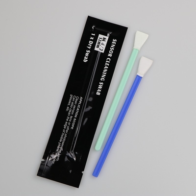 Camerasensor die Microfiber-Zwabber schoonmaken